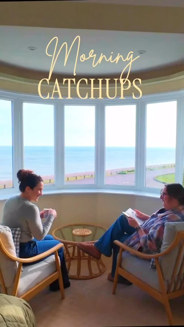 Some conversations deserve a sea view.

Slow mornings.
Warm mugs of tea.
Time to talk properly without watching the clock.

At Foreland Cottages, we believe everyone needs moments to rest, recharge and reconnect.
Sometimes the best place to do that… is by the coast.

Save this for when you need a slow coastal morning

#sandwichbay 
#kentcoast 
#coastalmornings 
#staycationuk 
#boutiquestays