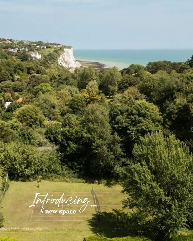 Introducing the lovely ENES Cottage - Our newest addition to the Foreland Cottages family. 

An acre of private garden, a grass tennis court, a secret path straight to the white cliffs and our roomiest coastal escape yet, sleeping 12.  ENES is a truly beautiful 1920s family home with nearly a century of history behind its doors.

Now live on our website.

📍 ENES Cottage
📍 St Margaret’s Bay, Kent 
📍 Sleeping 10 - 5 bedrooms - all that green space
📍 Link in our bio

#coastalgetaway #selfcateringholidaysuk #stmargaretsbay #ukstays #boutiquestays 
@kc_photography_commercial
