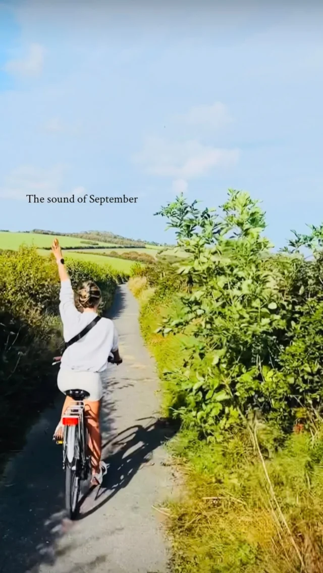 Still warm enough for all of it…bike rides, alfresco moments, cliff walks, sea views….even an ice cream.  September just asks you to slow down while you enjoy it and where better than nestled in the infamous white cliffs!

📍 St Margaret’s at Cliffe and St Margaret’s Bay.

📍 The closest, cutest spot to stroll the White Cliffs of Dover AND spot France (your mobile phone might even think you are there!)

🔗 link in bio to book your moment in one of our fabulous St Margaret’s homes.

❤️ Rest. Recharge. Rejuvenate this September 

#ukstays #coastalescape #whitecliffsofdover #ukstaycation #weekendsaway 
Weekend getaways this September.

@thecoastguardonthebay