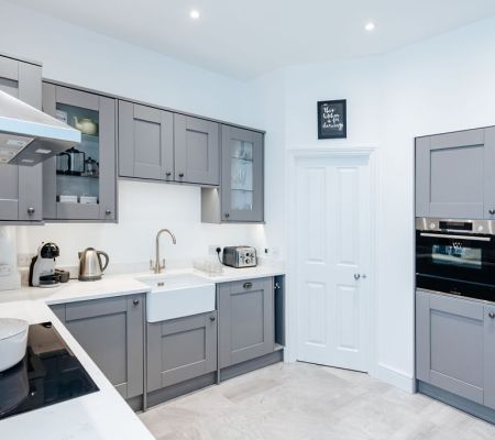 places to stay in deal